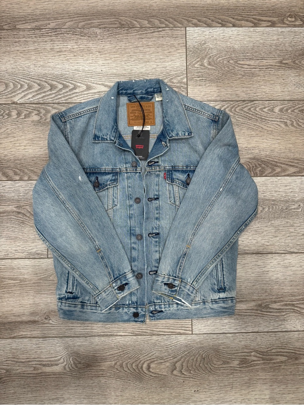 NWT Levi's Premium Men's Denim Relaxed Trucker Jacket Small